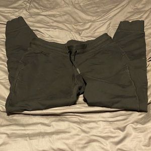 Lululemon Joggers size 8